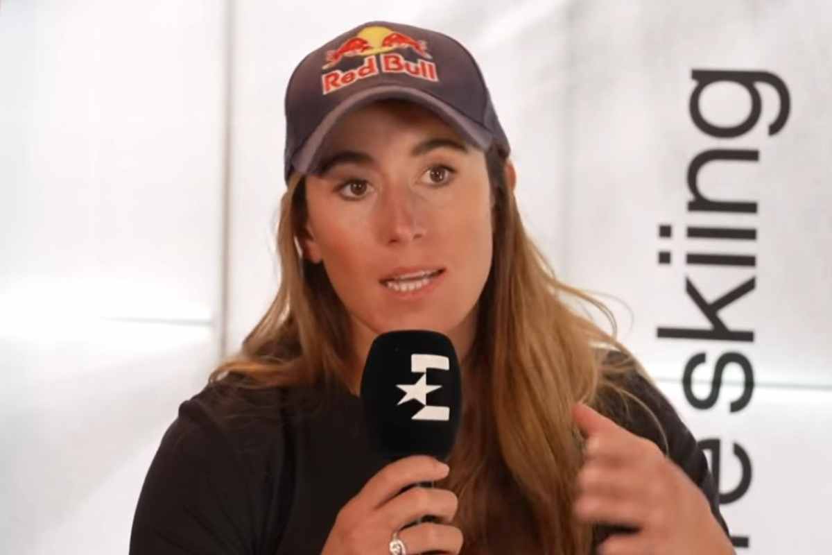 Sofia Goggia durante un'intervista